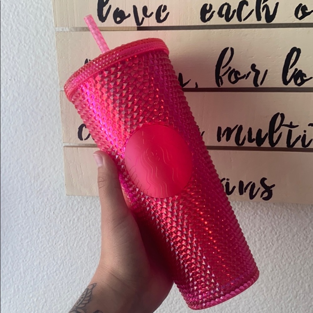 Starbucks 2019 Hot Pink Holiday Cup